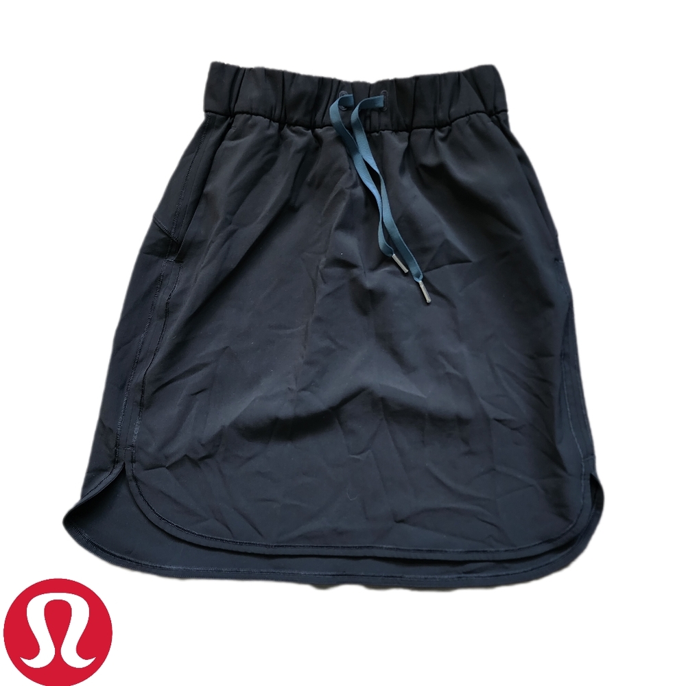 Lululemon Athletica Womens Size 4 Black "On The Fly" Black Athletic Skirt